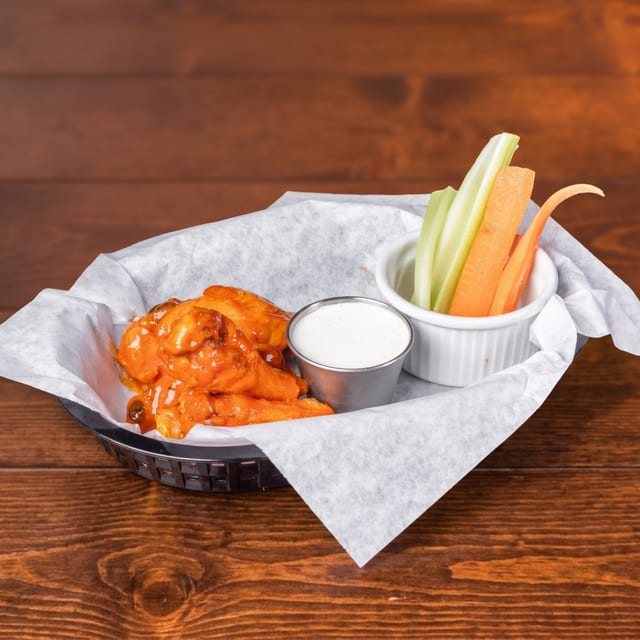 HH Chicken Wings.